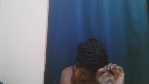 Snapshot of naughty_slender2 chatting on October 17, 6:10 pm jn online show from October 17, 6:10 pm