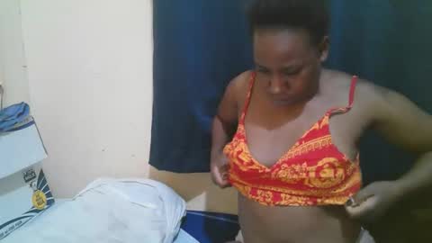 Snapshot of naughty_slender2 chatting on October 29, 1:30 am jn online show from October 29, 1:30 am