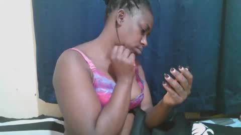 Snapshot of naughty_slender2 chatting on November 3, 3:08 am jn online show from November 3, 3:08 am