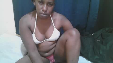 Snapshot of naughty_slender2 chatting on November 16, 8:25 pm jn online show from November 16, 8:25 pm