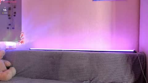 Snapshot of naughty_sparkle chatting on May 16, 12:18 am Alexa online show from May 16, 12:18 am
