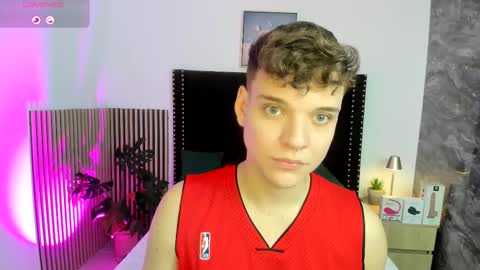 Noah online show from October 10, 11:53 am