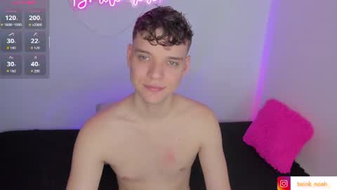 Snapshot of naughty_twink_ chatting on July 10, 5:04 pm Noah online show from July 10, 5:04 pm