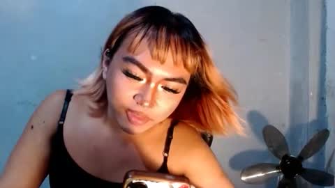 naughty_ursula21xxx online show from January 18, 3:32 am