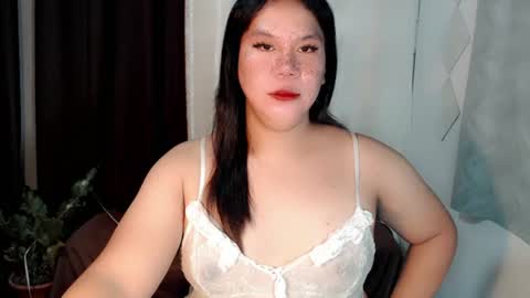 Snapshot of naughty_vies chatting on June 14, 9:22 am Davies online show from June 14, 9:22 am