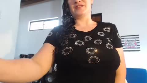 Snapshot of naughty_woman4u chatting on December 11, 6:42 pm Lilith online show from December 11, 6:42 pm