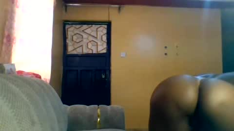 Snapshot of naughtyaura_ebony chatting on July 3, 11:38 am Bree doll online show from July 3, 11:38 am