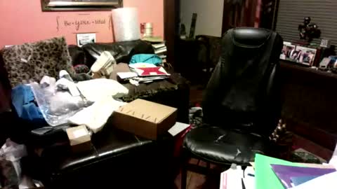 Snapshot of naughtybone chatting on February 3, 6:22 am naughtybone online show from February 3, 6:22 am