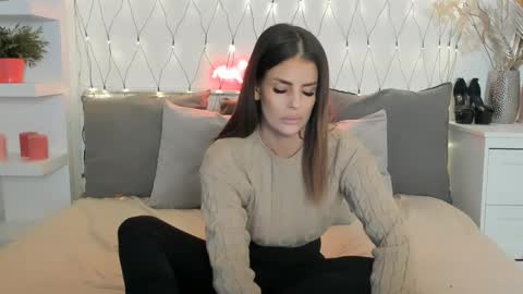 Snapshot of naughtycasssy chatting on January 17, 2:39 pm Cassy online show from January 17, 2:39 pm