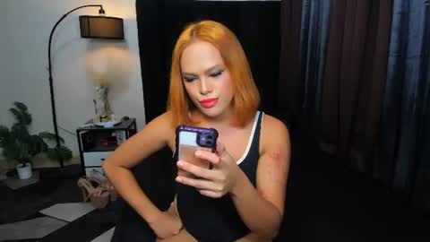 Snapshot of naughtychanell chatting on July 10, 1:43 am naughtychanell online show from July 10, 1:43 am