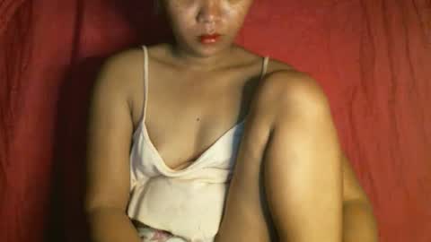 Snapshot of naughtycuttieangel chatting on April 11, 1:32 am naughtycuttieangel online show from April 11, 1:32 am
