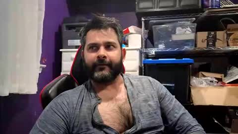 sakhtlaundaz online show from November 5, 10:10 pm