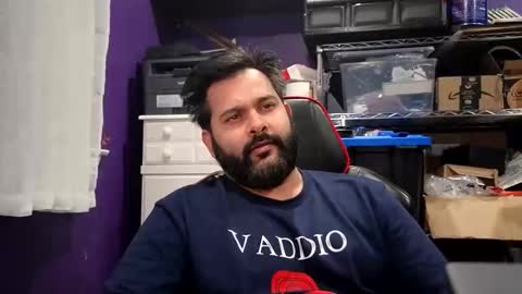 sakhtlaundaz online show from November 25, 4:56 am