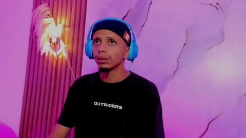 naughtyfusion_os online show from April 12, 12:21 pm