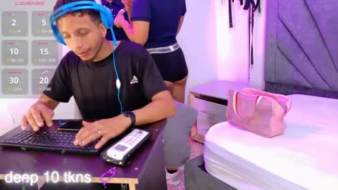 naughtyfusion_os online show from April 21, 1:06 pm