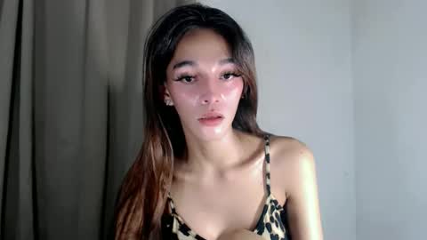 Snapshot of naughtygirlintown chatting on May 4, 12:34 pm Mariella online show from May 4, 12:34 pm