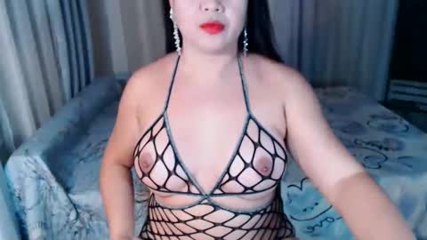 naughtyhotshirley online show from March 6, 10:50 pm