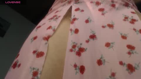 Snapshot of naughtyhotsquirt chatting on October 17, 3:47 pm Kimberly online show from October 17, 3:47 pm