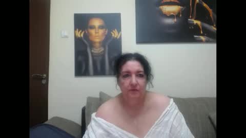Snapshot of naughtykorin chatting on May 3, 8:15 pm korin online show from May 3, 8:15 pm