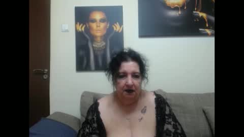 Snapshot of naughtykorin chatting on May 31, 6:42 pm korin online show from May 31, 6:42 pm