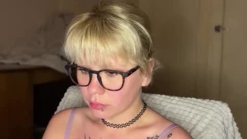 NaughtyLayla666 online show from June 7, 7:39 pm