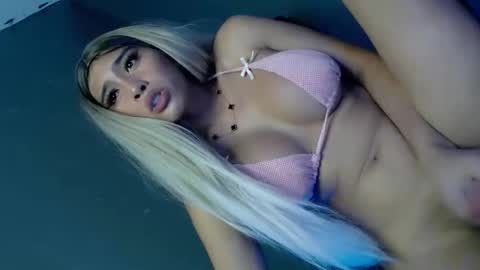 J A N E online show from April 6, 11:16 pm