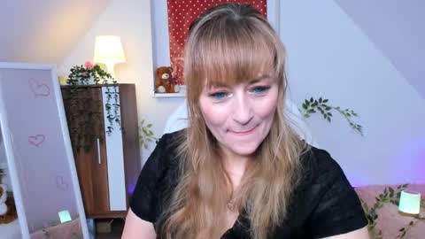 Snapshot of naughtymilane chatting on November 27, 9:50 pm Milana - on air every day except Wednesday from 9 pm to 4 am European time online show from November 27, 9:50 pm