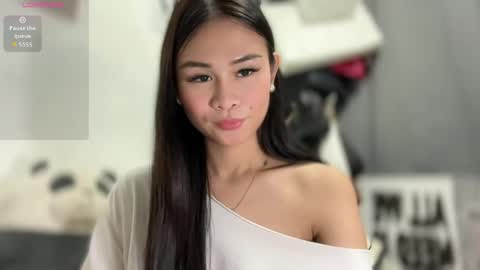 your girlfriend mira online show from May 1, 11:42 pm