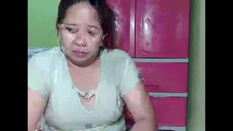 naughtymom26 online show from September 25, 2:37 am