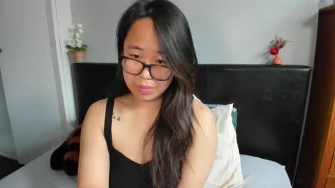 Gigi Chu  online show from March 12, 2:12 pm