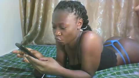 Snapshot of naughtynice540298 chatting on November 20, 10:59 am naughtynice540298 online show from November 20, 10:59 am