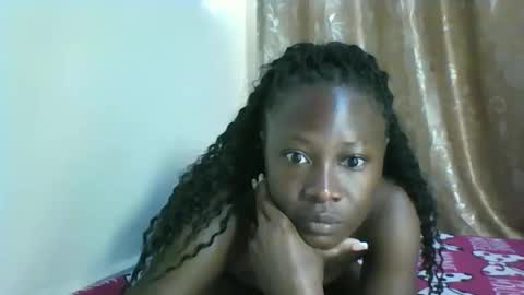 Snapshot of naughtynice540298 chatting on December 15, 6:39 am naughtynice540298 online show from December 15, 6:39 am