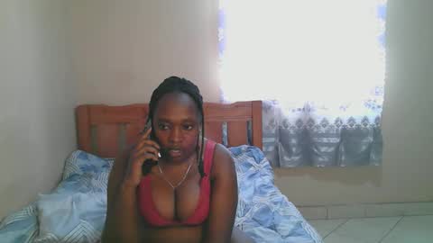 Snapshot of naughtynova33 chatting on October 7, 9:28 am nova online show from October 7, 9:28 am