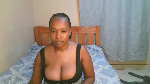 Snapshot of naughtynova33 chatting on October 22, 7:57 pm nova online show from October 22, 7:57 pm