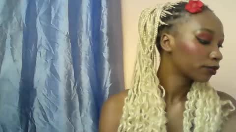 naughtynovaaa online show from September 18, 11:34 am