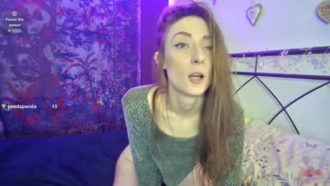 naughtynymph01 online show from December 26, 6:43 pm