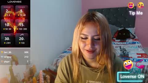 naughtyplayass online show from February 3, 10:00 pm