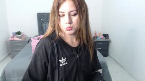 naughtyplayass online show from September 25, 7:50 pm