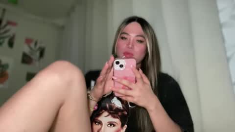 Snapshot of naughtyrosecum chatting on December 2, 9:45 am Rose Wilson online show from December 2, 9:45 am