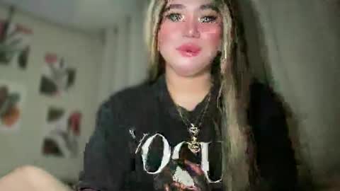 Snapshot of naughtyrosecum chatting on December 21, 5:14 am Rose Wilson online show from December 21, 5:14 am