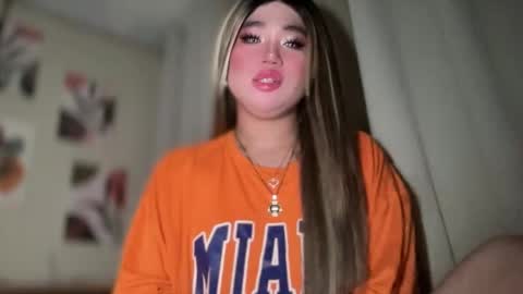 Snapshot of naughtyrosecum chatting on December 29, 1:38 pm Rose Wilson online show from December 29, 1:38 pm