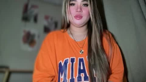 Snapshot of naughtyrosecum chatting on January 24, 11:15 am Rose Wilson online show from January 24, 11:15 am