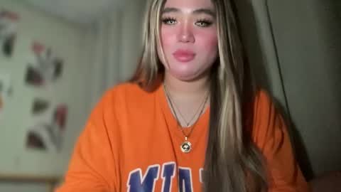 Snapshot of naughtyrosecum chatting on January 25, 10:51 am Rose Wilson online show from January 25, 10:51 am