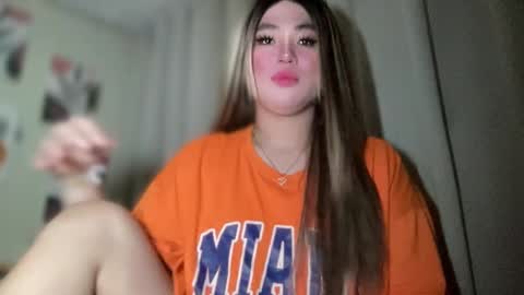 Snapshot of naughtyrosecum chatting on February 7, 3:34 am Rose Wilson online show from February 7, 3:34 am