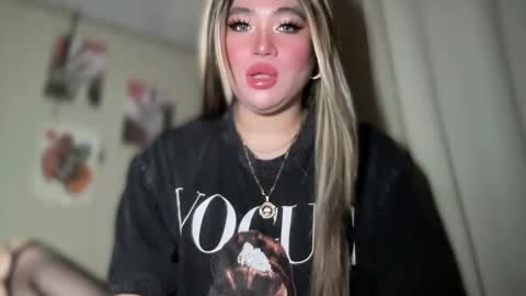 Snapshot of naughtyrosecum chatting on February 27, 4:41 am Rose Wilson online show from February 27, 4:41 am