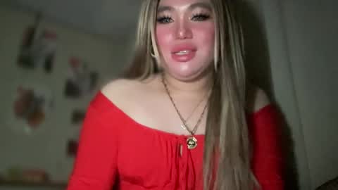 Snapshot of naughtyrosecum chatting on February 28, 4:31 pm Rose Wilson online show from February 28, 4:31 pm