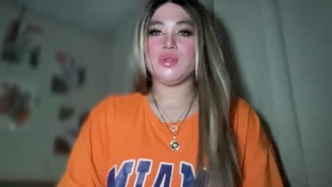 Snapshot of naughtyrosecum chatting on March 1, 2:13 pm Rose Wilson online show from March 1, 2:13 pm