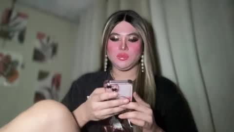 Snapshot of naughtyrosecum chatting on March 11, 5:38 am Rose Wilson online show from March 11, 5:38 am