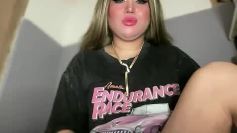 Snapshot of naughtyrosecum chatting on September 17, 3:46 pm Rose Wilson online show from September 17, 3:46 pm