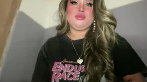 Snapshot of naughtyrosecum chatting on October 3, 2:36 pm Rose Wilson online show from October 3, 2:36 pm